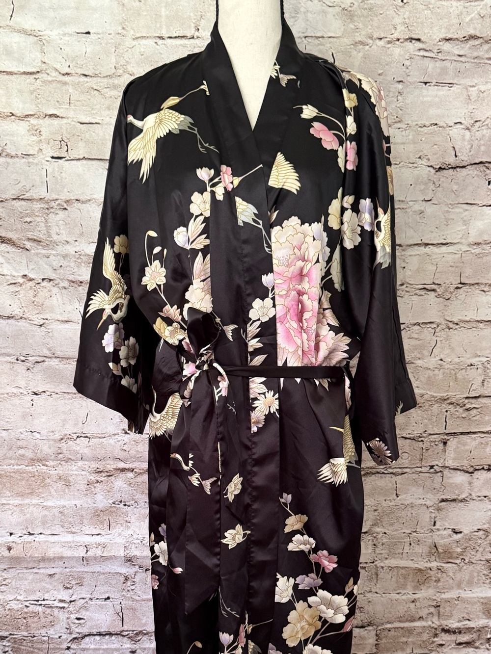 Kim+Ono Black Robe - Picture 5 of 5